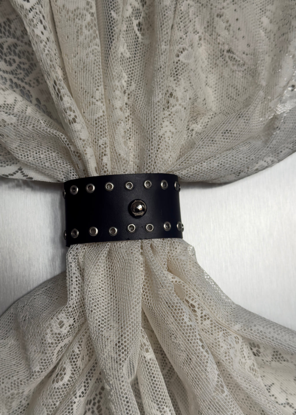Jade Curtain Tie