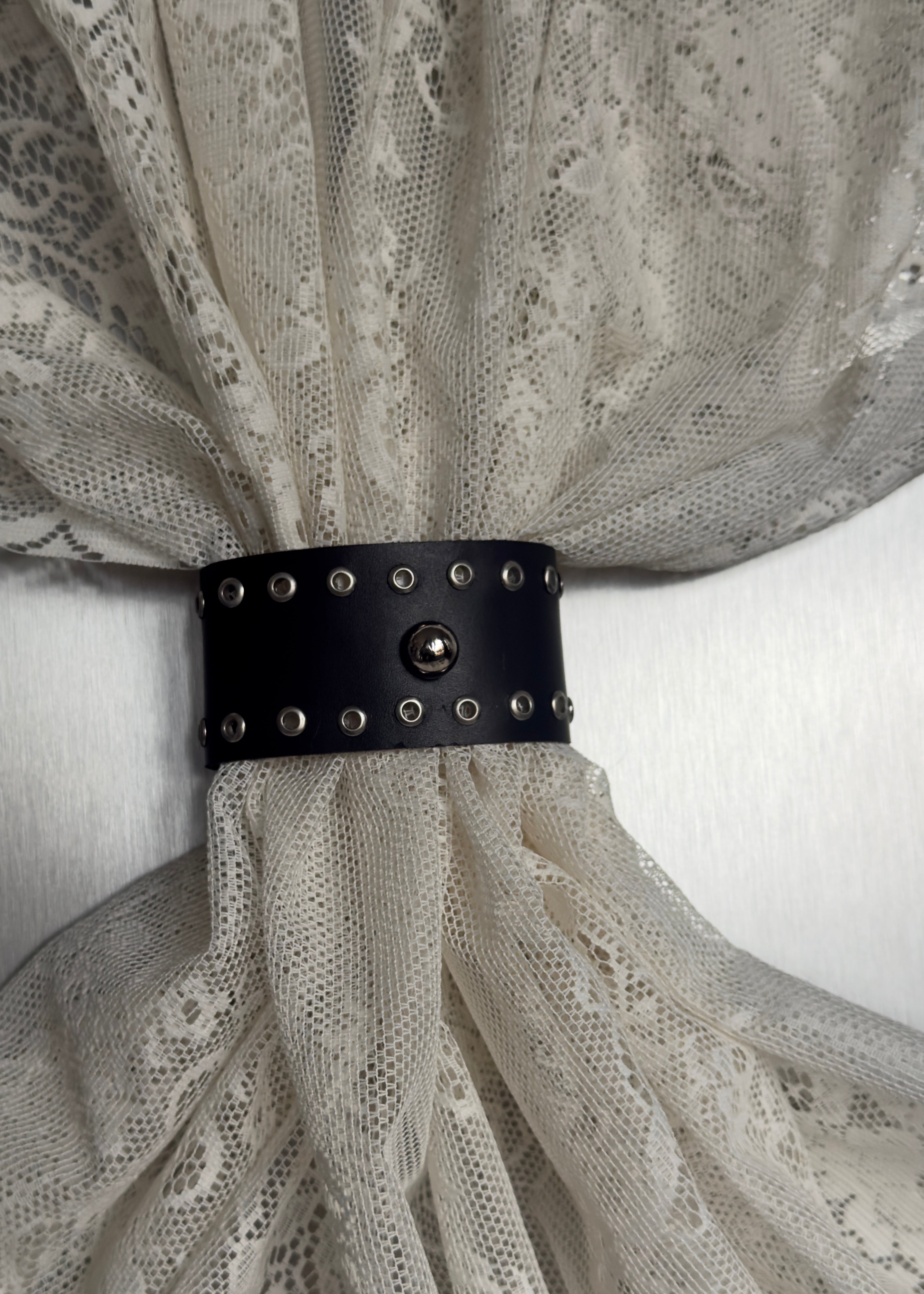 Jade Curtain Tie