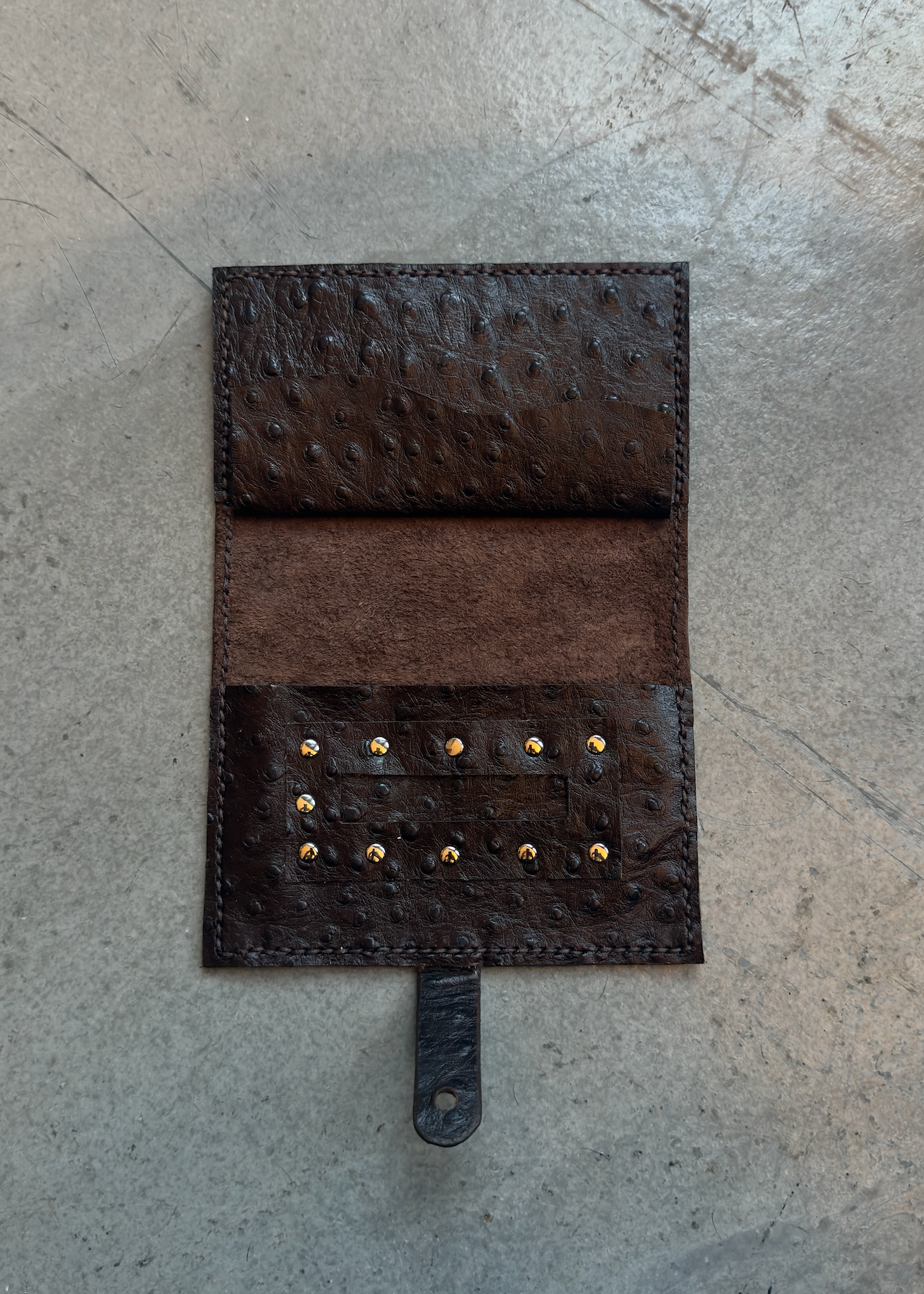 Envy Tobacco Pouch in Veiled Umber